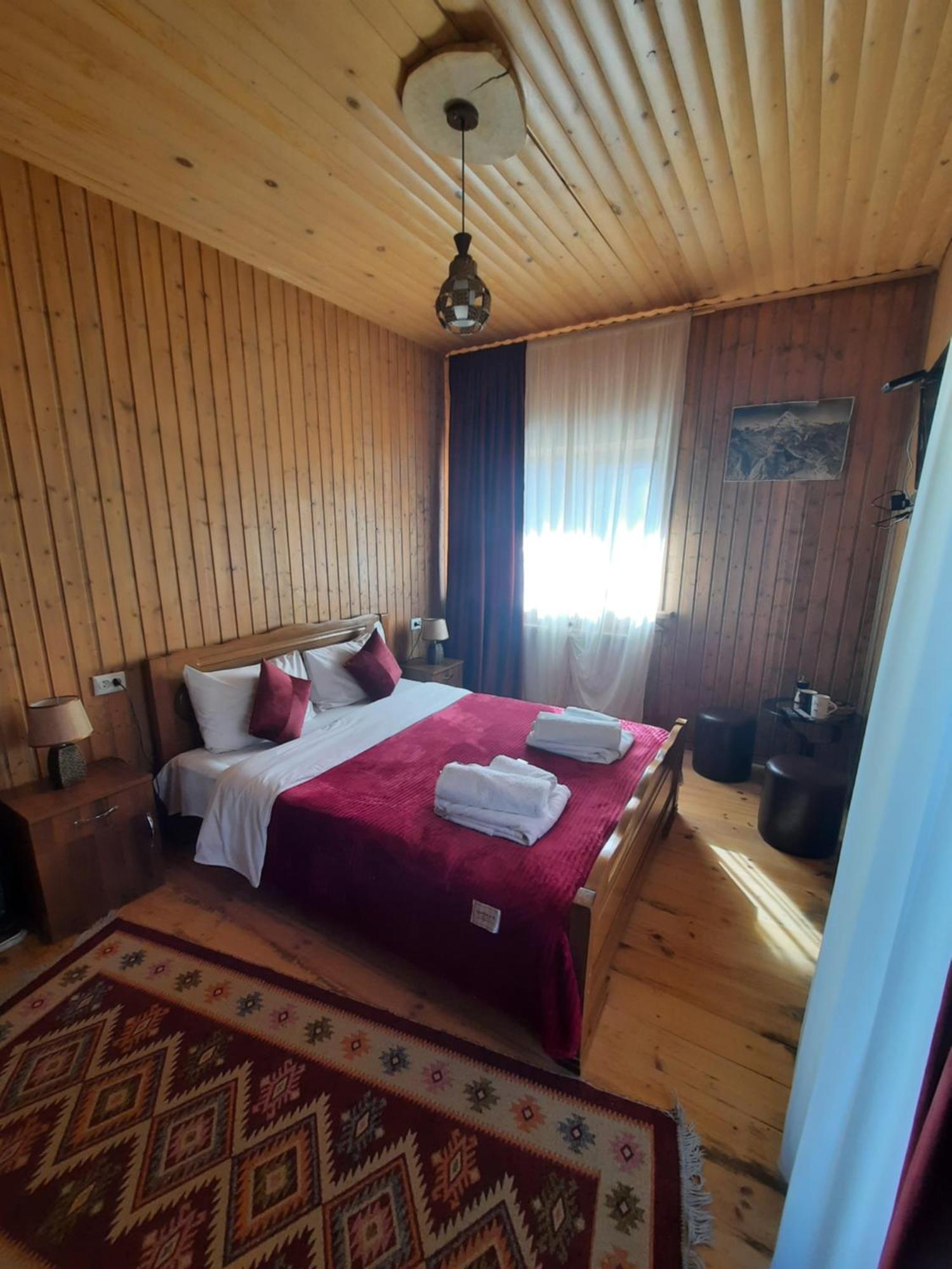 Bana Hotel Kazbegi Luaran gambar